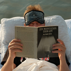 PUBLIC Snowboards Hangover Solutions Hot/Cold Mask