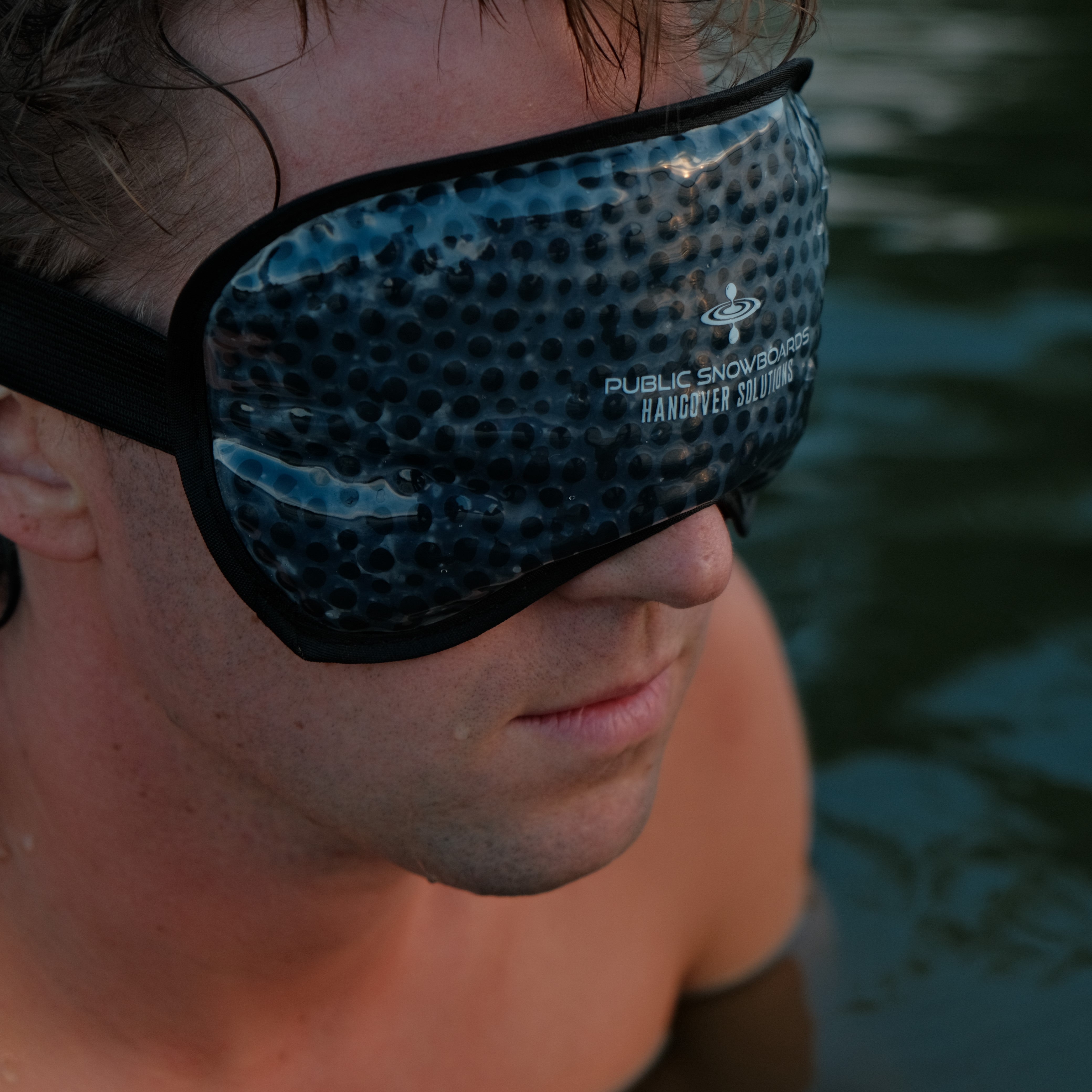 PUBLIC Snowboards Hangover Solutions Hot/Cold Mask